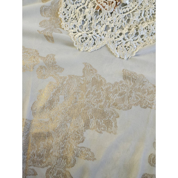 NWT Tendency Embordered Floral Off the Shoulder Womens Top M - Picture 3 of 9